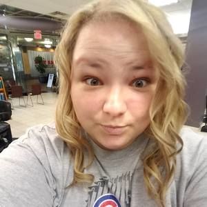 Meet your Posher, Nicole